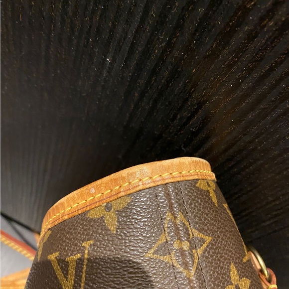 Louis Vuitton Classic Brown neverfull MM Monogram Tote - Picture 13 of 15